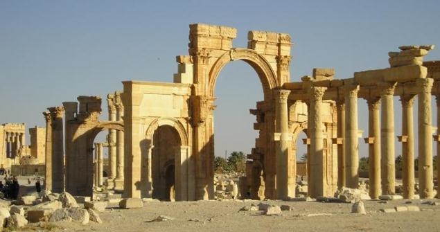 L'arco di trionfo di Palmira distrutto dall'Isis