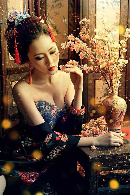 La Bellezza e il suo sperduto lontano