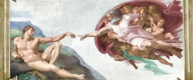 Gli angeli "trasportano" Dio nell'episodio della Creazione di Adamo di Michelangelo